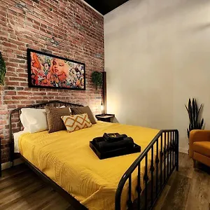 Loft Style Industriel-centre-ville+parking Gratuit Appartement